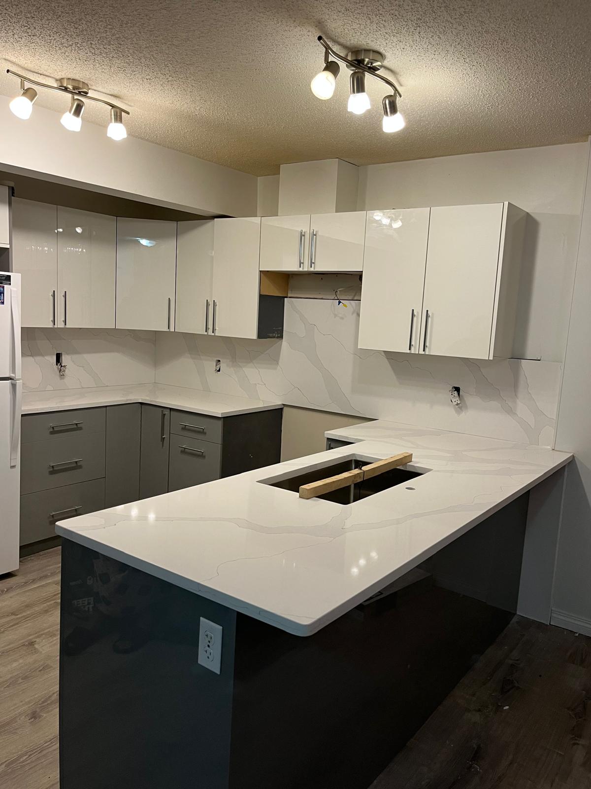 Two-Tone Quartz Kitchen